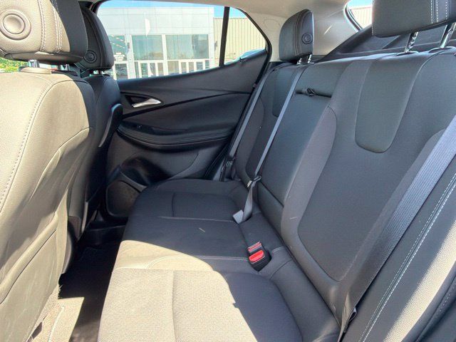 Used 2023 Buick Encore GX Select w/ Sport Touring Package FWD image 33
