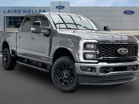 New 2026 Ford F350 Lariat w/ Black Appearance Package AWD/4WD image 2