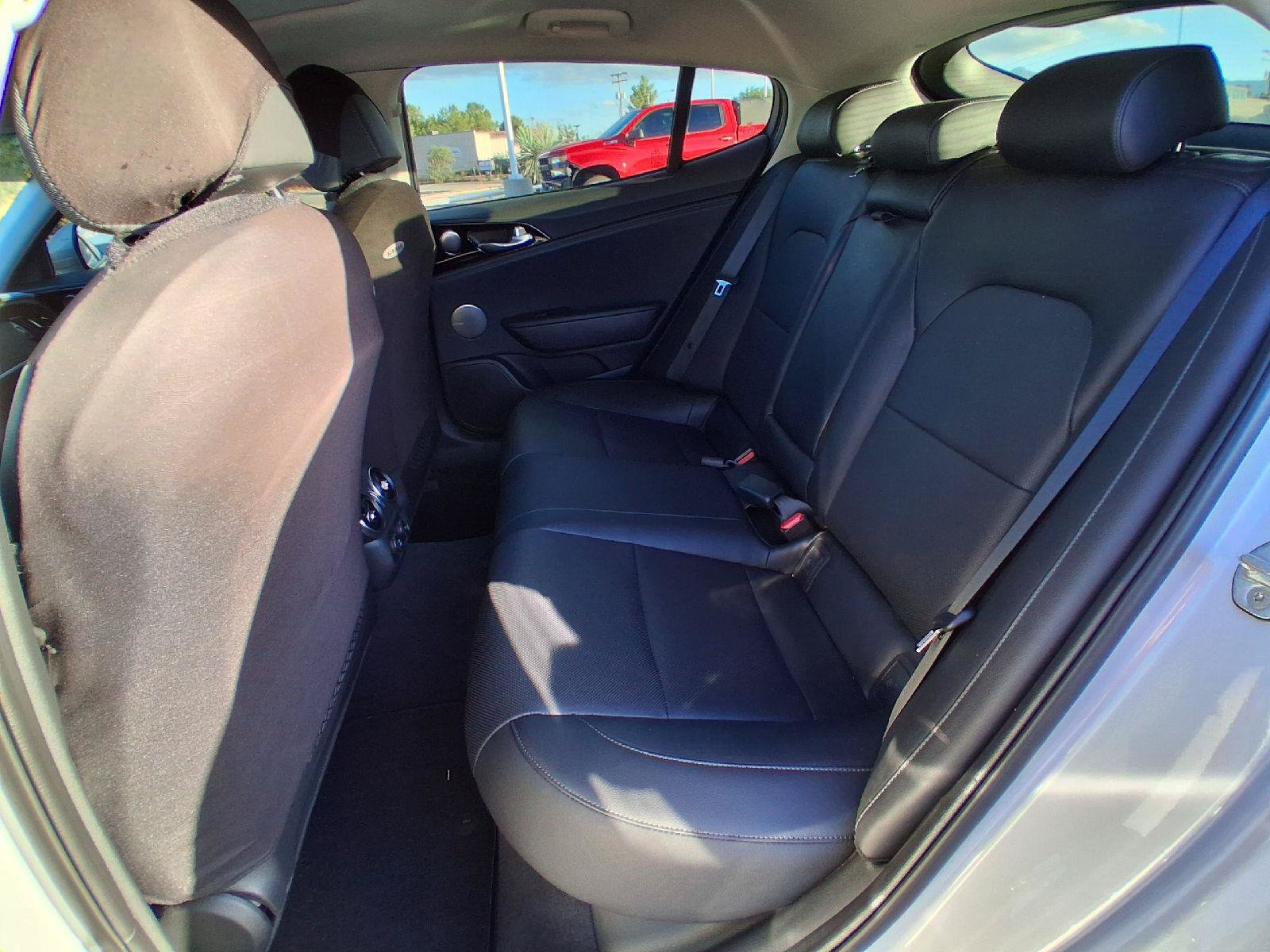 Used 2018 Kia Stinger Premium RWD image 18