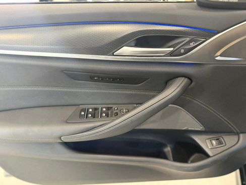 Used 2023 BMW 540i w/ M Sport Package RWD image 10