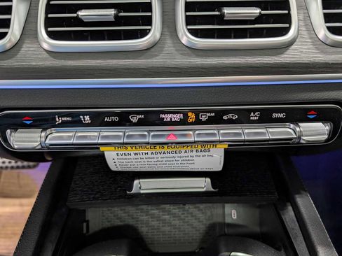 New 2026 Mercedes-Benz GLS 450 4MATIC image 31