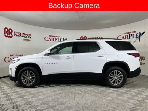 Used 2023 Chevrolet Traverse LT w/ LPO, Cargo Package FWD image 4