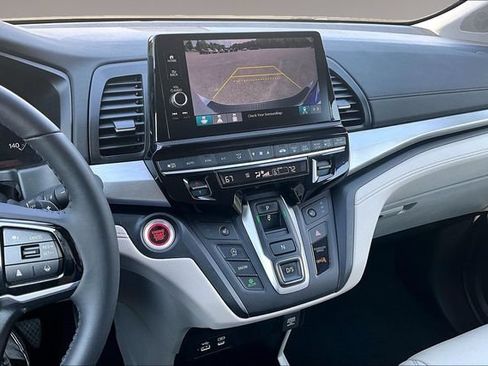 Used 2025 Honda Odyssey EX-L image 13