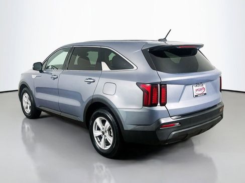 Certified 2023 Kia Sorento LX FWD image 15