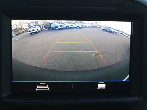 Certified 2022 Chevrolet Silverado 1500 Custom image 17