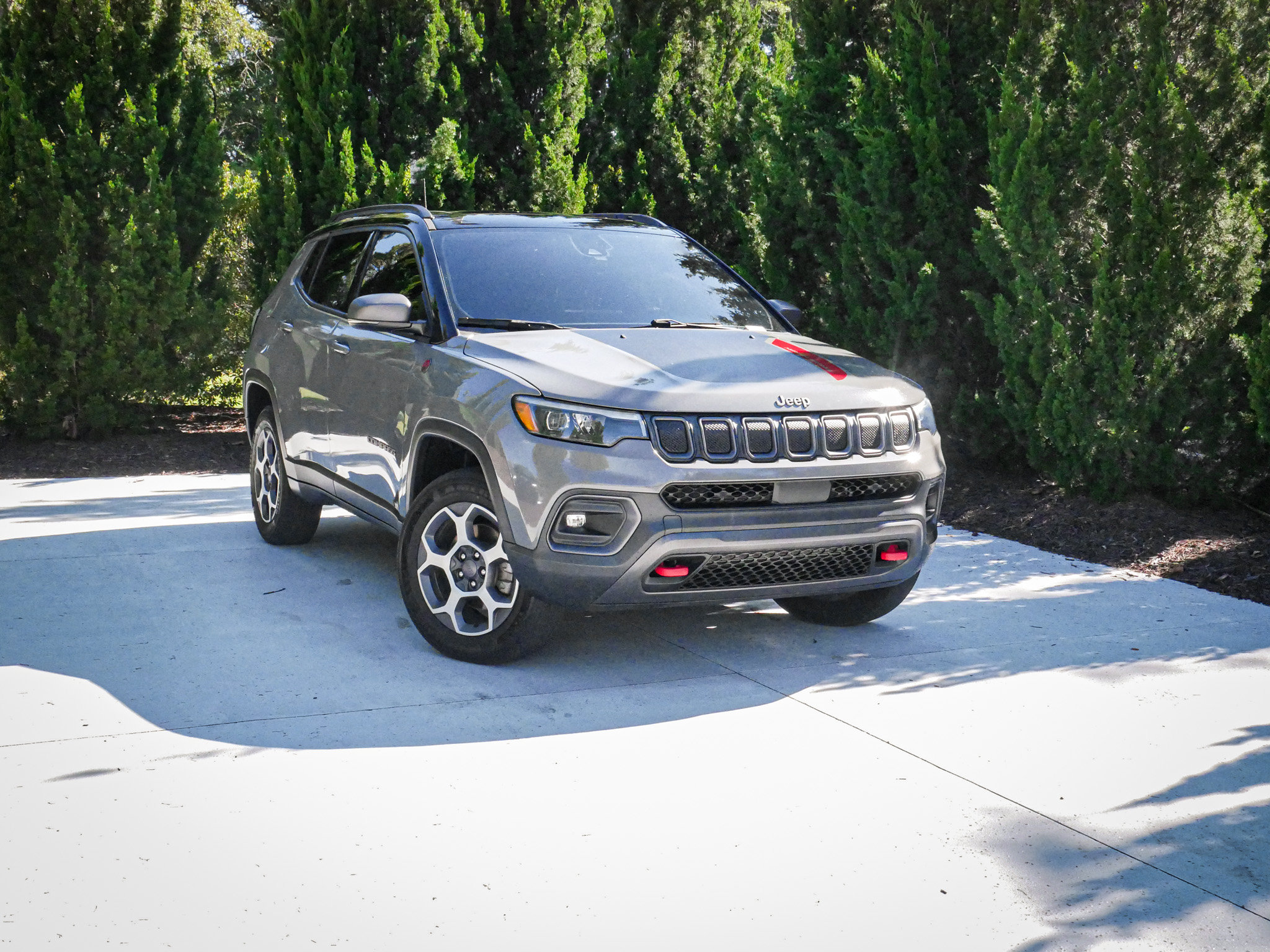 Used 2022 Jeep Compass Trailhawk w/ Trailhawk Elite Group AWD/4WD image 2