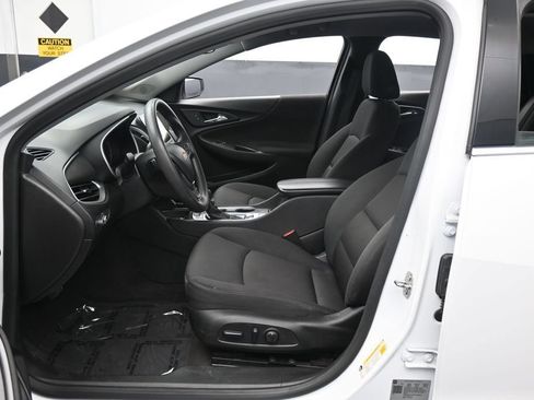 Used 2024 Chevrolet Malibu LT FWD image 11