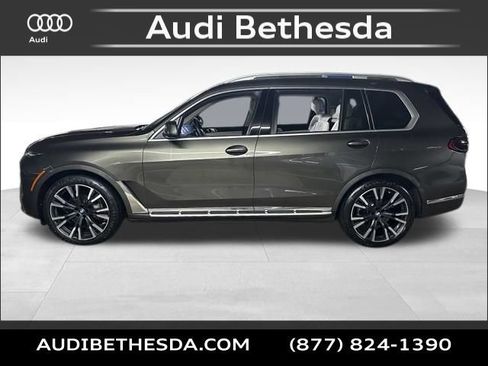 Used 2024 BMW X7 xDrive40i w/ Executive Package AWD/4WD image 4