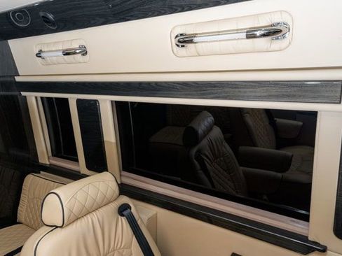 Used 2021 Mercedes-Benz Sprinter 3500 image 29