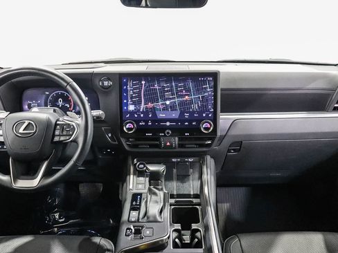 Used 2024 Lexus GX 550 w/ Accessory Package (Z1) AWD/4WD image 13