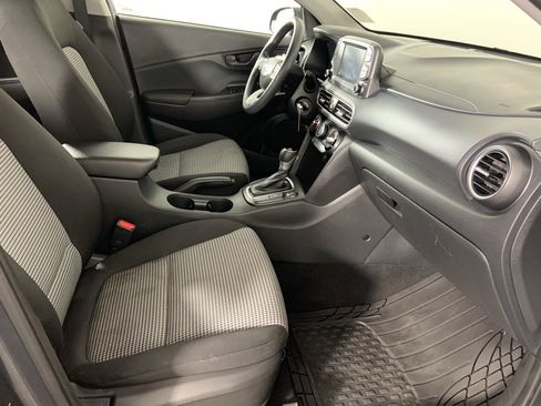 Used 2021 Hyundai Kona SE image 17