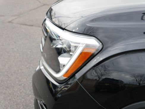 Certified 2024 Volkswagen Atlas SEL Premium R-Line image 16