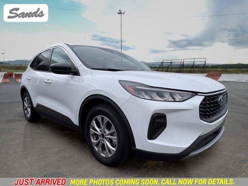 Used 2024 Ford Escape Active FWD image 1