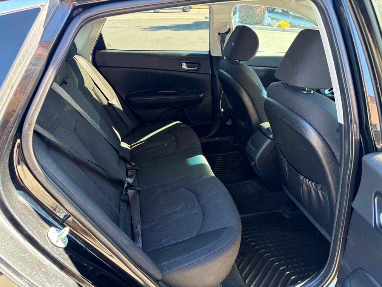 Used 2017 Kia Optima LX FWD image 6