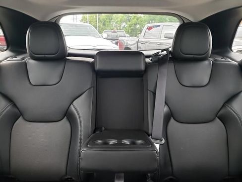 Used 2022 Jeep Cherokee Latitude Lux w/ Sun & Sound Group AWD/4WD image 16