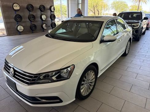 Used 2016 Volkswagen Passat 1.8T SE FWD image 6