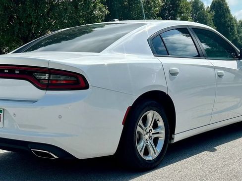 Used 2021 Dodge Charger SXT RWD image 7