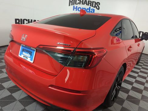 Used 2024 Honda Civic Sport image 5
