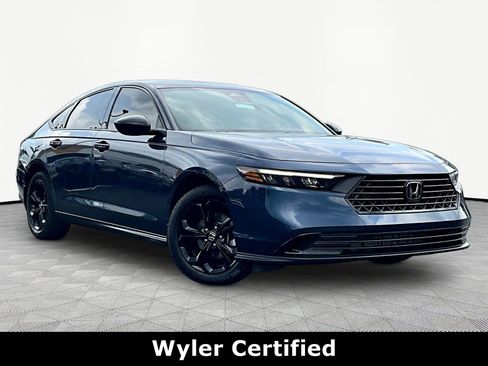 Used 2025 Honda Accord SE image 3