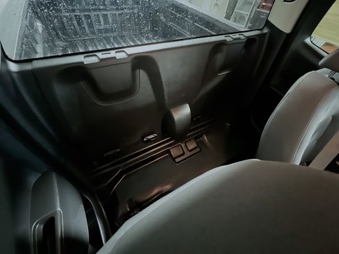 Used 2022 Chevrolet Colorado LT w/ Fleet Safety Package image 31