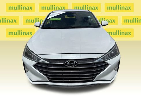 Used 2019 Hyundai Elantra SE FWD image 11