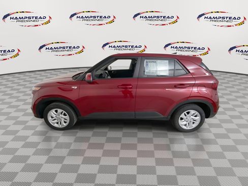 Used 2022 Hyundai Venue SE image 5