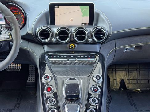 Used 2018 Mercedes-Benz AMG GT R image 28
