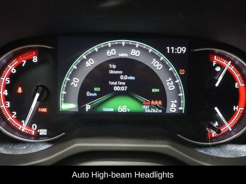 Used 2023 Toyota RAV4 XLE AWD/4WD image 11