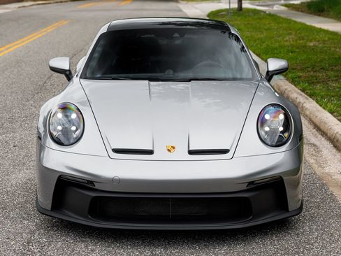 Used 2023 Porsche 911 GT3 RWD image 3