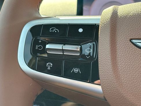 New 2026 Genesis GV70 2.5T Advanced image 24