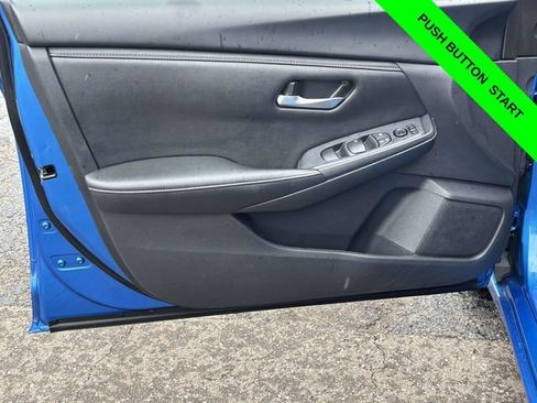 Used 2024 Nissan Sentra SV FWD image 9