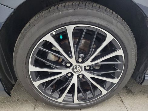 Used 2020 Toyota Camry SE w/ Convenience Package image 31