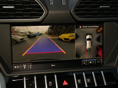 Used 2019 Lamborghini Urus image 19