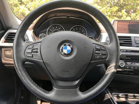 Used 2018 BMW 320i xDrive Sedan w/ Convenience Package AWD/4WD image 24