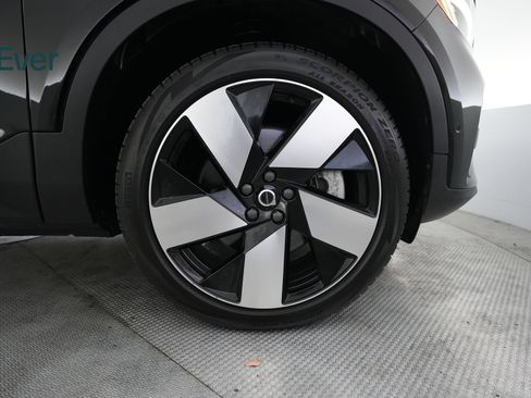 Used 2023 Volvo XC40 Recharge Ultimate AWD/4WD image 20