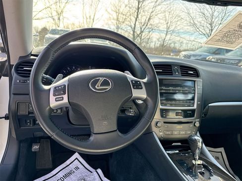 Used 2013 Lexus IS 250C image 11