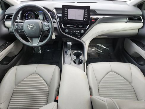 Used 2021 Toyota Camry SE FWD image 14