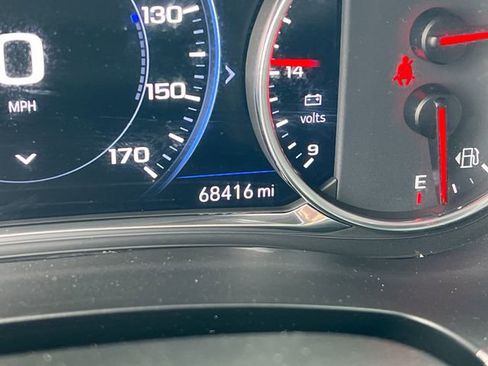 Certified 2022 Chevrolet Traverse Premier w/ Redline Edition AWD/4WD image 16