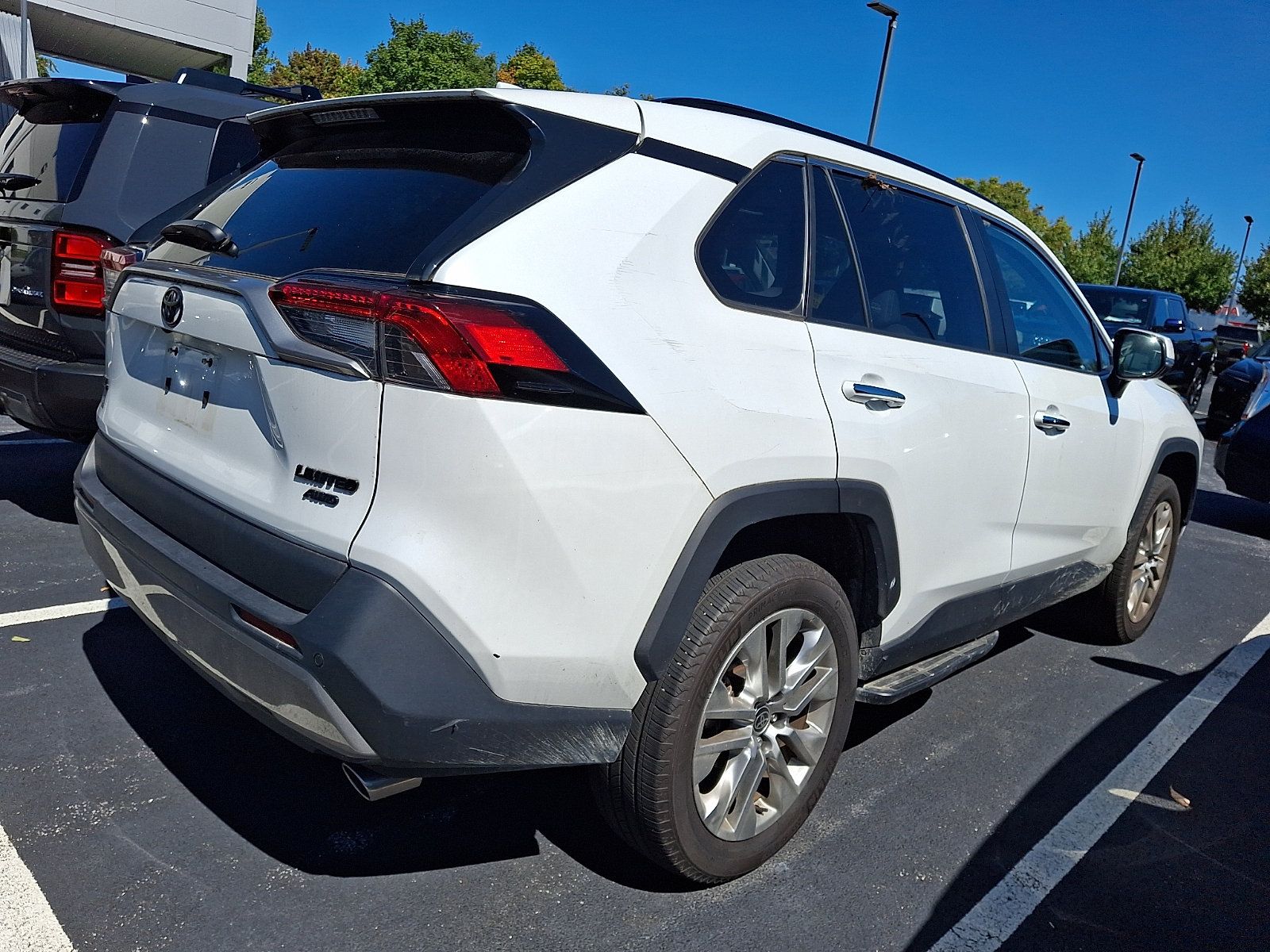 Used 2024 Toyota RAV4 Limited w/ Advanced Technology Package AWD/4WD image 3