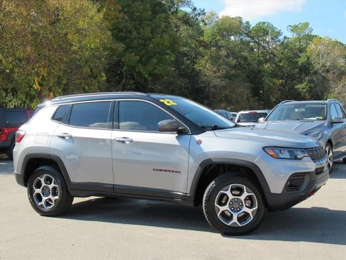 Used 2022 Jeep Compass Trailhawk w/ Trailhawk Convenience Group image 2