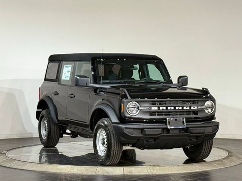 New 2026 Ford Bronco 4-Door AWD/4WD image 2