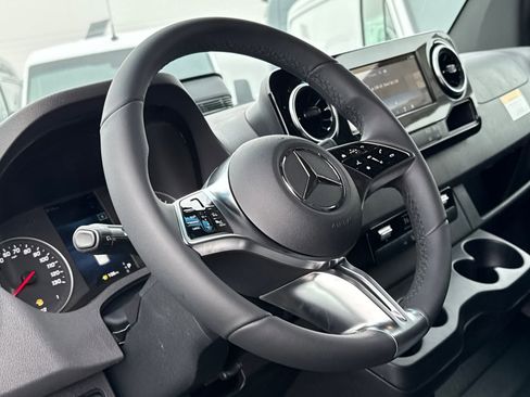 New 2026 Mercedes-Benz Sprinter 2500 image 13