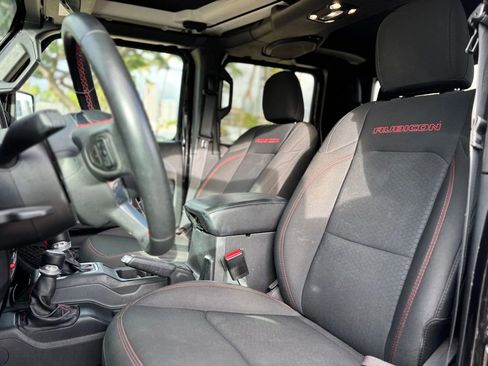 Used 2021 Jeep Gladiator Rubicon image 8