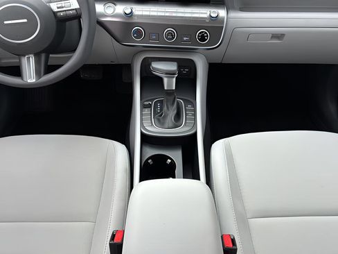 Used 2024 Hyundai Kona SE AWD/4WD image 21