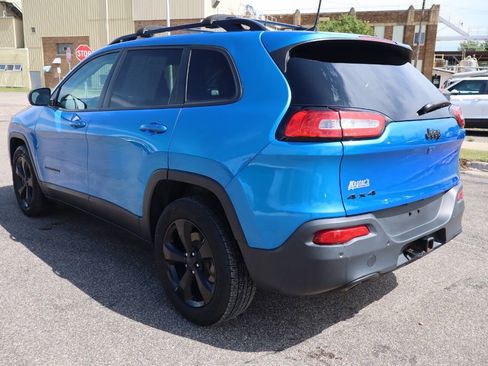 Used 2018 Jeep Cherokee Limited w/ High Altitude Package AWD/4WD image 4