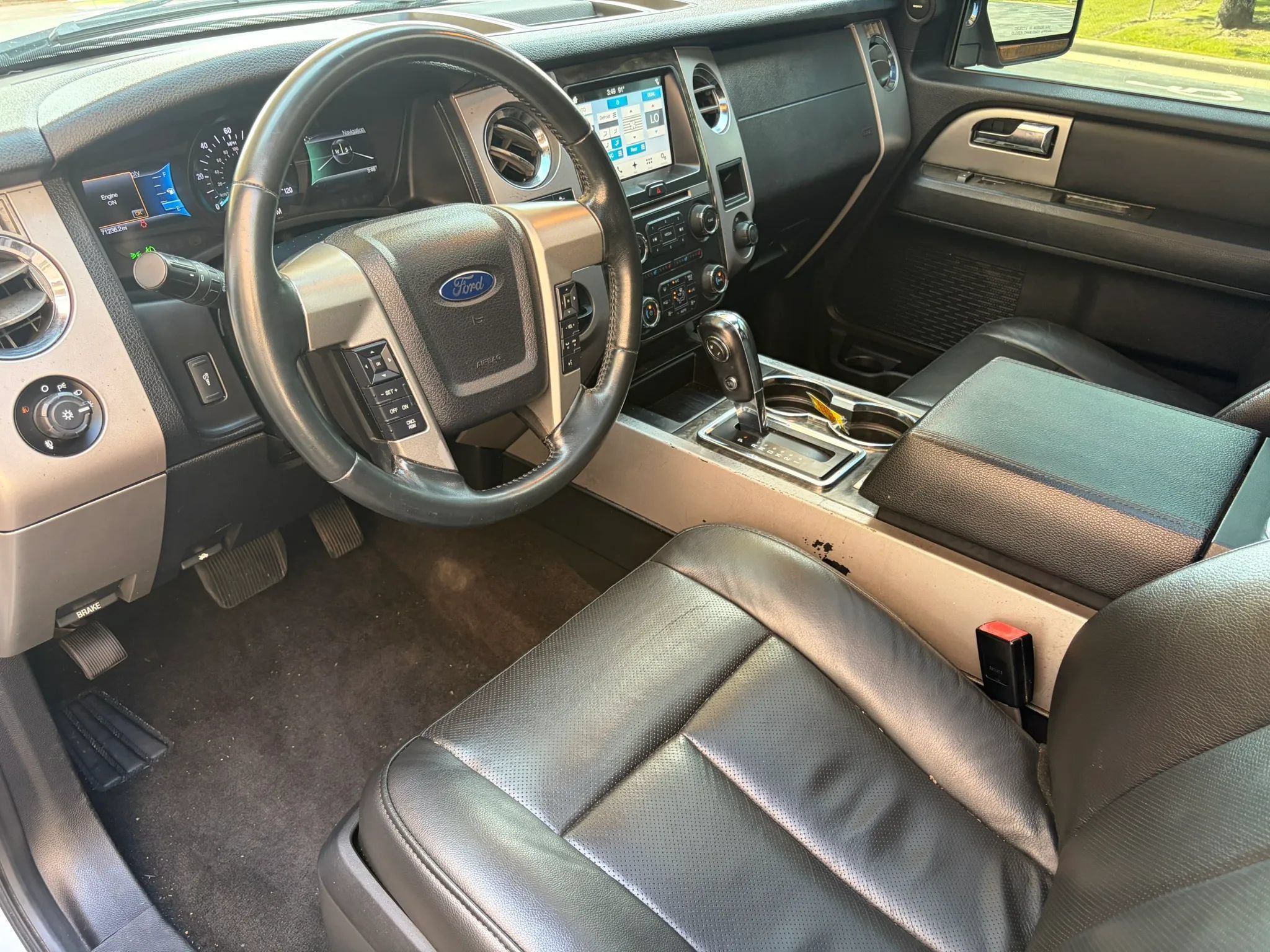 Used 2017 Ford Expedition EL Limited w/ Equipment Group 301A RWD image 13