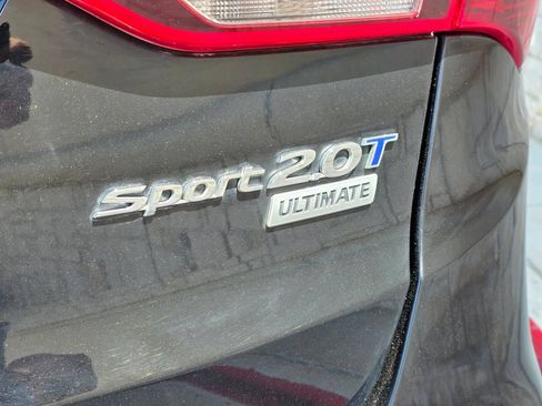 Used 2017 Hyundai Santa Fe Sport FWD image 35