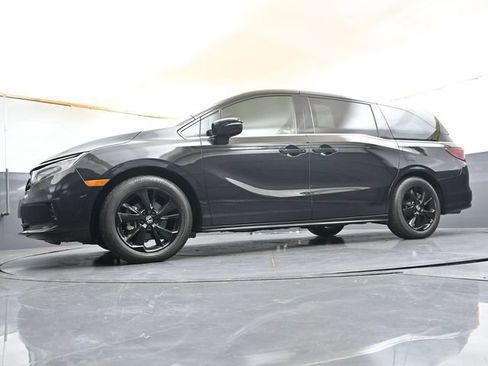 Used 2023 Honda Odyssey Sport image 42