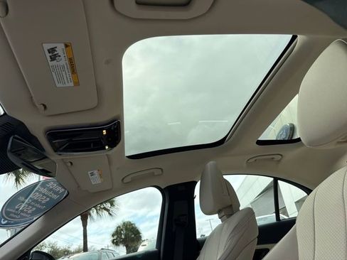 Used 2024 Mercedes-Benz E 350 4MATIC Sedan image 24