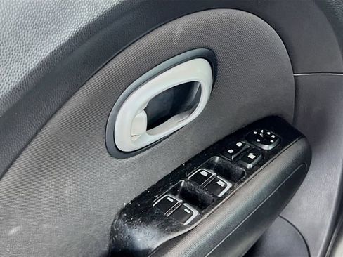 Used 2018 Kia Soul + image 17
